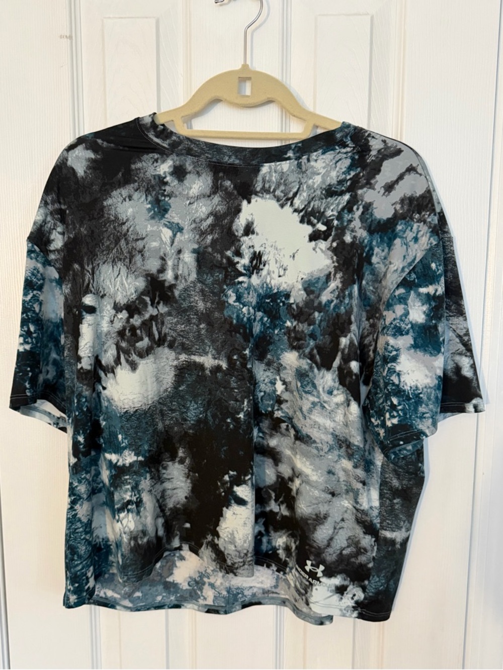 Under Armour Tie-Dye Performance Crop Tee